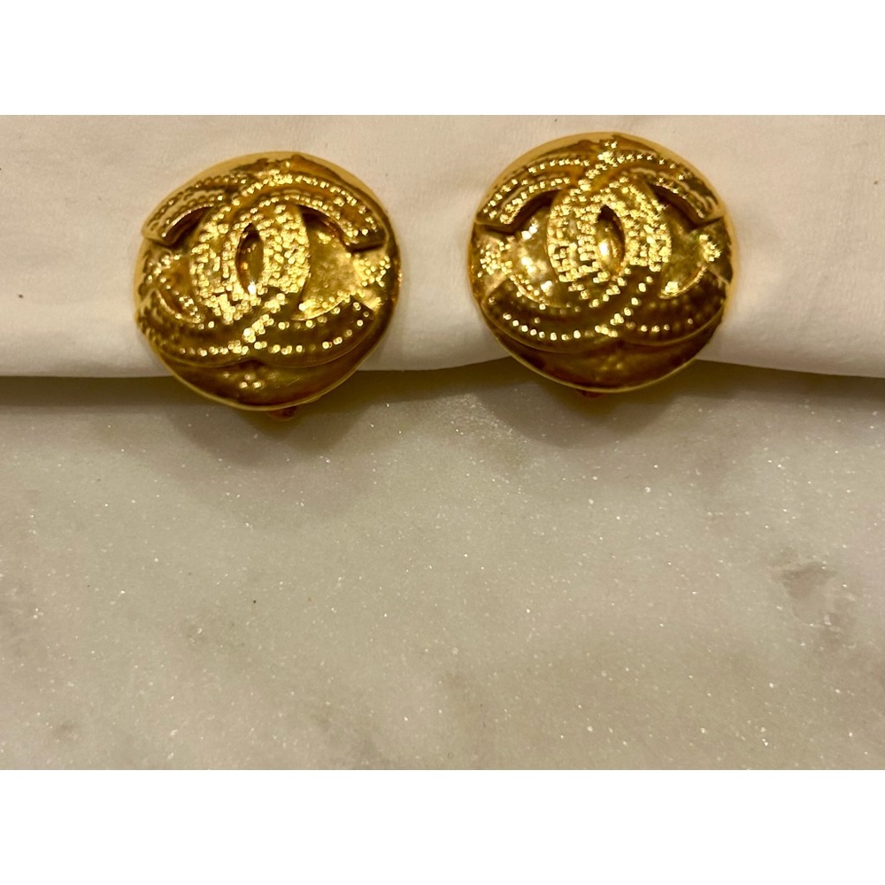 CHANEL LOGO BUTTON EARRINGS